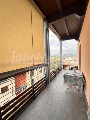 GAVIRATE recente mansarda con terrazzo - Foto 5