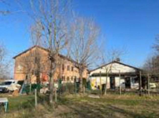 Immobile in asta di 1426 m² con più di 5 locali e box auto in vendita a Reggiolo - Foto 4