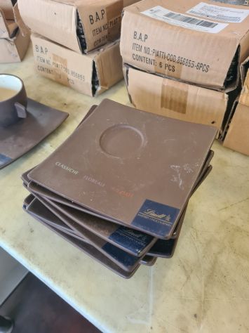 set piattino tazzina per cioccolata calda usato - Foto 3