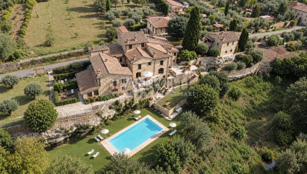 Appartamento rustico con terrazza panoramica e piscina comune