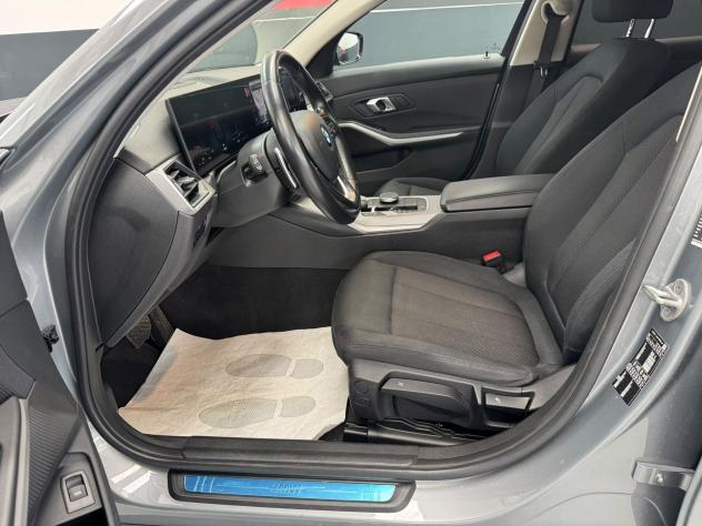 BMW Serie 3 318d Touring mhev 48V MSport auto - Foto 9