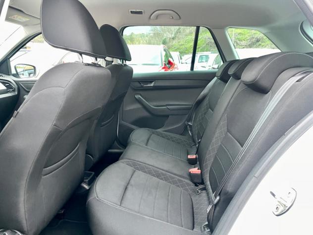 Skoda Fabia SW 1.4 TDI 105 CV NAVI - Foto 9