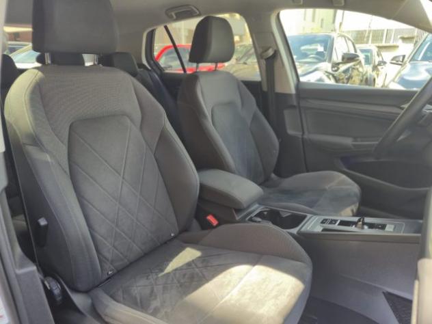 VOLKSWAGEN Golf 2.0 TDI 150 CV DSG SCR Style rif. 23811509 - Foto 10