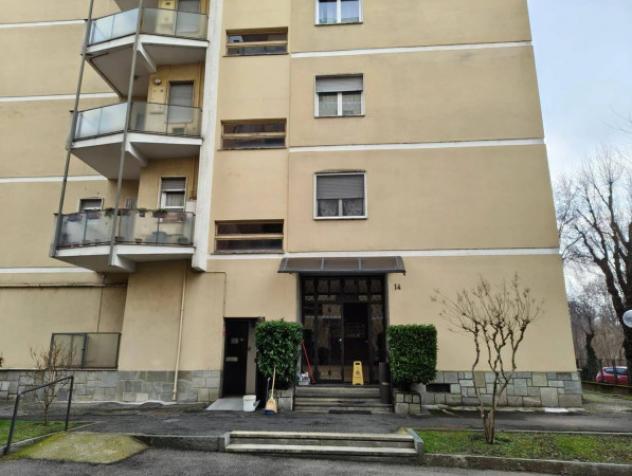 Immobile in asta di 256 m² con più di 5 locali e box auto doppio in vendita a Poirino - Foto 2