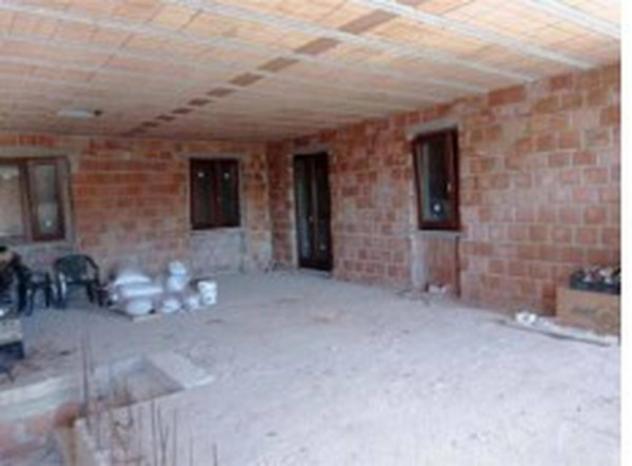 Immobile in asta di 156 m², box auto in vendita a Fratte Rosa - Foto 9