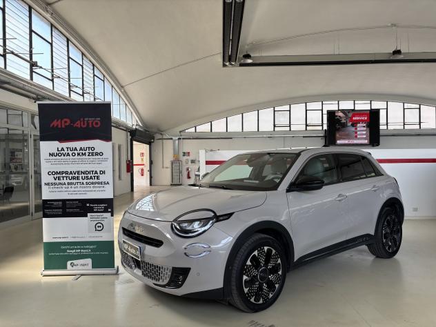 FIAT 600 1.2 Hybrid 110cv La Prima