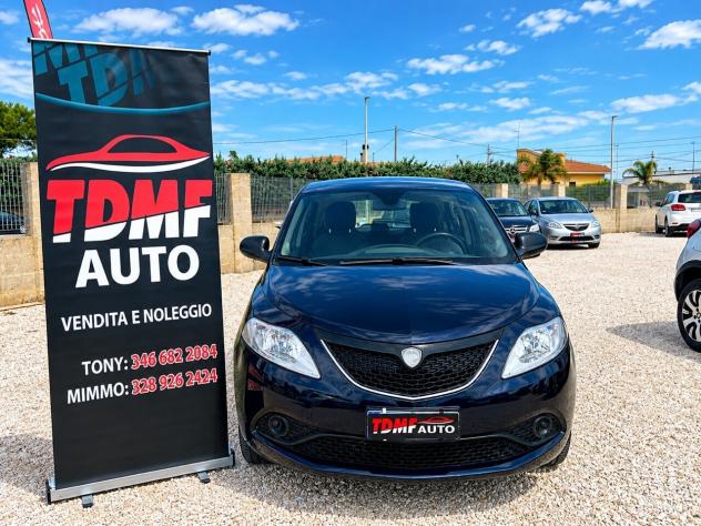 Lancia Ypsilon 1.3 MJT 95 CV 5 porte - Foto 2