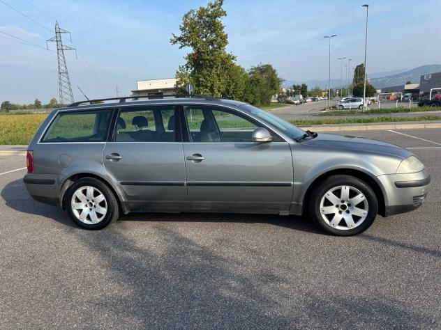 Volkswagen Passat NEOP. 1.9 Diesel 130cv - Foto 4
