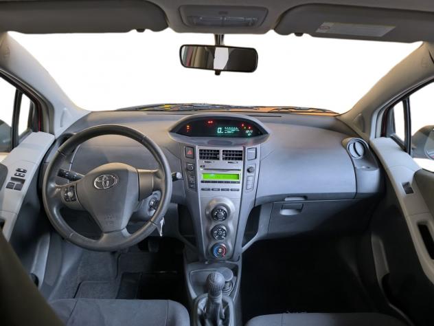 Toyota Yaris 1.0 BENZINA 69 HP 5 PORTE COMMERCIANTI - Foto 10