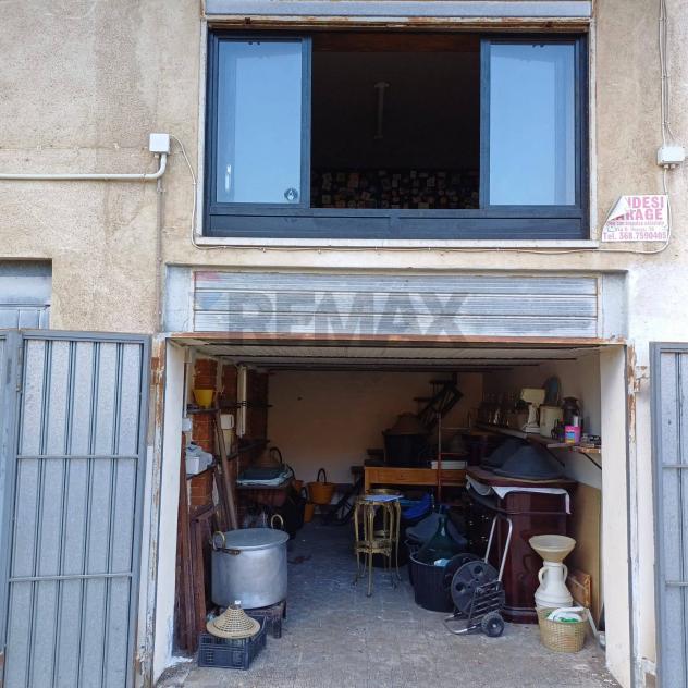 Garage/Box in vendita a Acireale