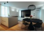 Elegante appartamento completamente ristrutturato nel cuore del centro stor &hellip;