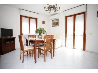 Appartamento in affitto a Avenza - Carrara 90 mq Rif: 1425274