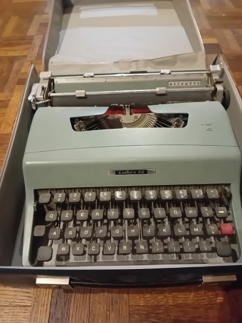 Macchina da scrivere