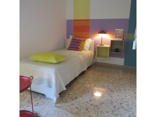 3624 CAMERE in appartamento condiviso
