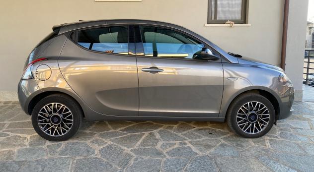 Lancia Ypsilon 1.0 firefly hybrid Platino s&s 70cv - Foto 6