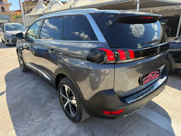 Peugeot 5008 BlueHDi 120 S&S GT Line - Foto 4