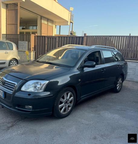 TOYOTA - Avensis - 2.2 D-4D 16V - Foto 2