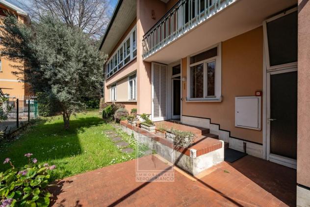 VILLA BIFAMILIARE CON PARCO DI 770 MQ IN CENTRO CALOLZIO - Foto 3
