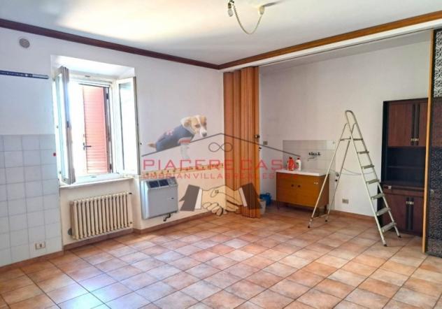Orvieto centro - Appartamento di ampia metratura al secondo piano in vendita sulla rupe di Orvieto. - Foto 3