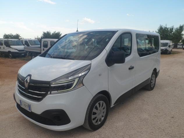 Renault Trafic 6 posti autocarro