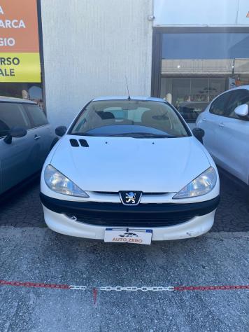 Peugeot 206 1.1 3p. XR