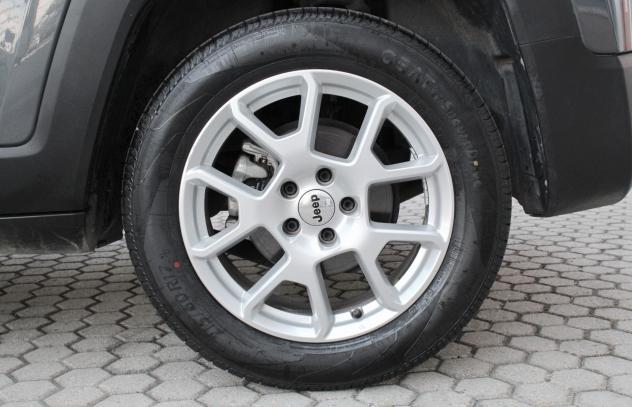 Jeep Renegade 1.5 Turbo T4 MHEV Limited Auto - Foto 7