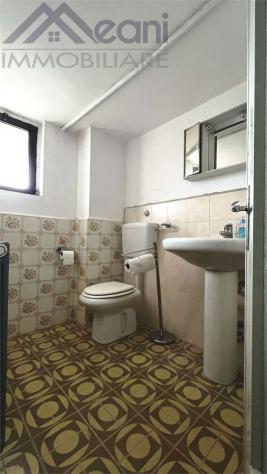 455 - VENDUTO - MAGAZZINO CON RISCALDAMENTO DI 150 MQ.CA. - Foto 9