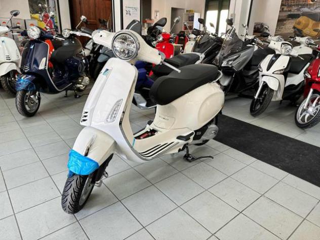 VESPA Primavera 125 BIANCA rif. 23790530