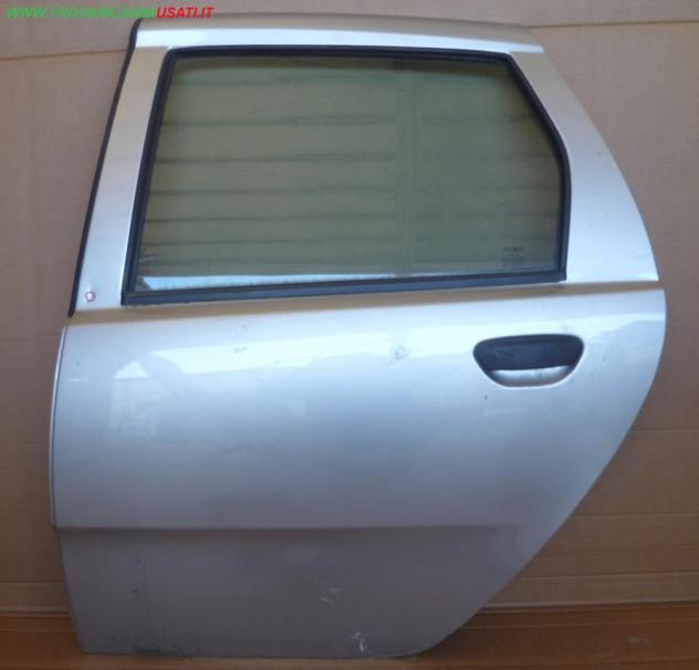 PORTA POST.S. ARGENTO C/ALZ. MAN. E SERR. (Pic.Sgn.) Carrozzeria Lamierati esterni Porte Porta post. sx. FIAT - PUNTO II - 01-09-1999 - 01-05-2003
