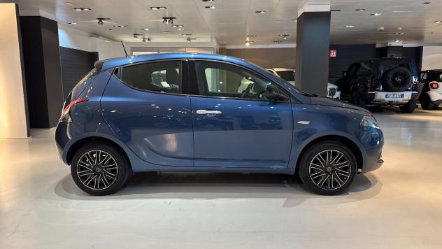 Lancia Ypsilon 1.0 70cv Hybrid Gold - 2023 - Foto 8