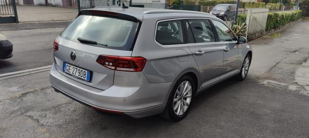 Volkswagen Passat Variant 2.0 TDI SCR 122 CV EVO DSG Business - Foto 10