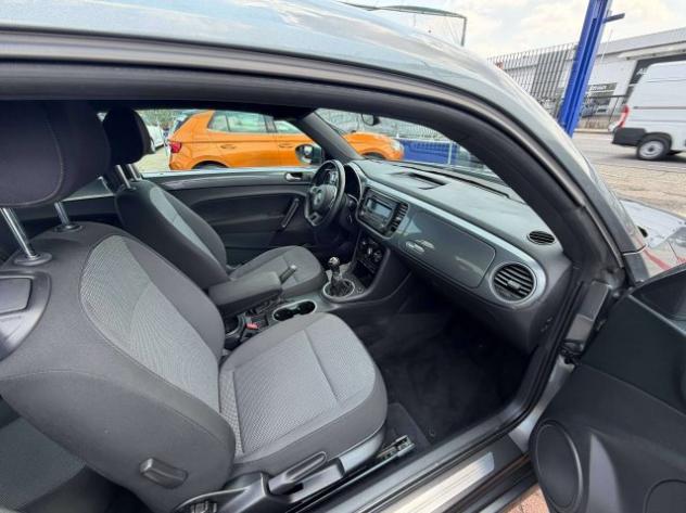 VOLKSWAGEN Maggiolino Maggiolino 1.6 tdi Design 105cv rif. 23982071 - Foto 3