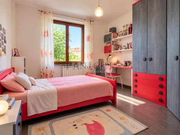 Appartamento in villetta bifamiliare con ampio giardino, terrazzo, garage e cantina - Foto 12