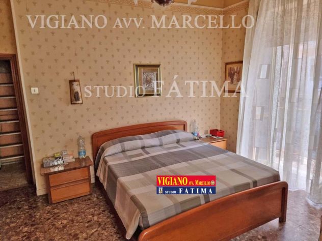 FOGGIA - VENDESI -VIA ZARA 54 - 1° PIANO - VANI 3/MQ.110 + PIANO TERRA MQ. 25 - Foto 5