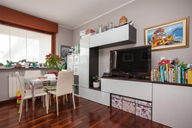Appartamento di 80 m² con 3 locali e box auto in affitto a Torino - Foto 4