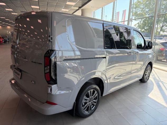 FORD Transit Custom 320L1 VAN DOPPIA CABINA TITANIUM 2.0TD 136CV rif. 23736817 - Foto 4