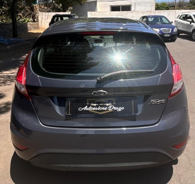 Ford Fiesta 1.5 TDCi 75CV 5 porte - Foto 4
