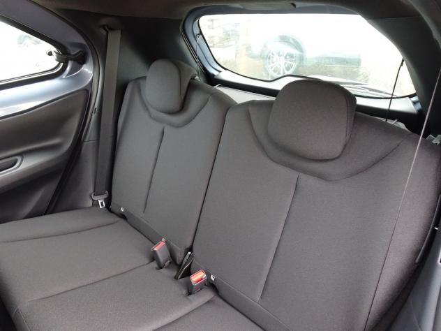 Toyota Aygo X 1.5 HYBRID 115 CVT - Foto 9