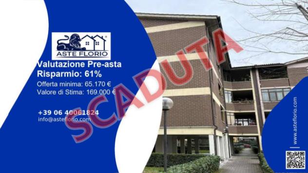 Immobile in asta di 72 m², box auto in vendita a Prato