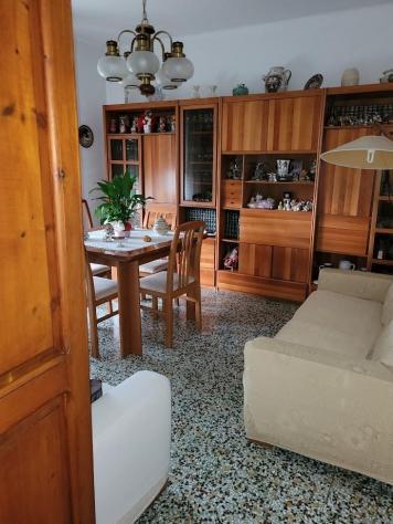 casa indipendente in vendita a Carrara in zona Fossone