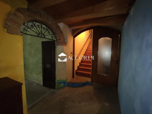 RUSTICO di 11 vani e di 453 mq (CASTELLO DI GODEGO) rif. BL045 - Foto 13