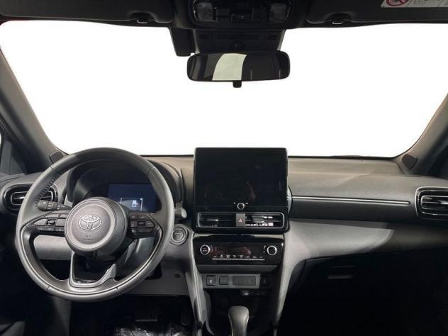 Toyota Yaris Cross 1.5 Hybrid 130 CV 5p.E-CVT Trend con confort pack - Foto 8