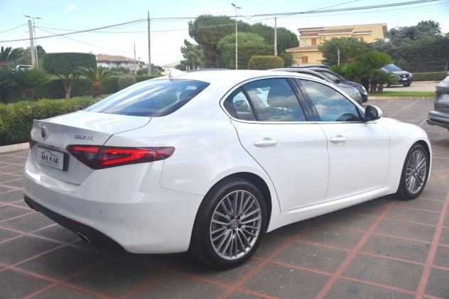 Alfa Romeo Giulia 2.2 Turbodiesel 190cv AT8 Executive - Foto 7