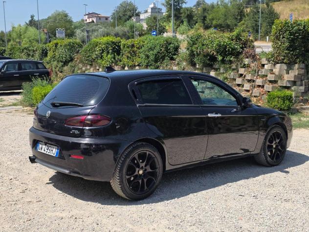 ALFA ROMEO 147 1.9 JTD 120 CV OK NEOPATENTATI - Foto 6