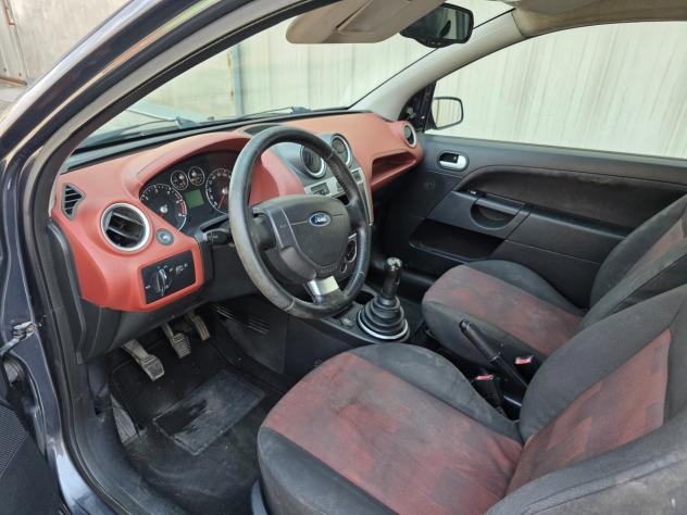 Ford Fiesta 1.4 TDCi 5p. Ghia - Foto 7
