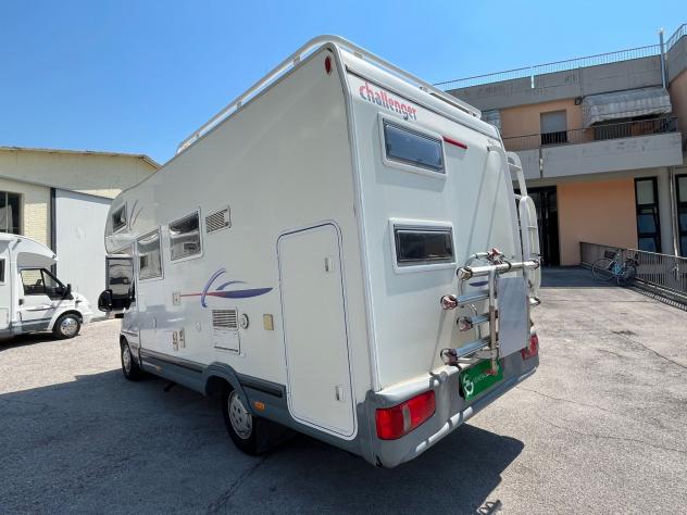 CAMPER CHALLENGER DUCATO MANSARDATO 6 POSTI LETTI CASTELLO POSTERIORI GARAGE GENERALI USATO - Foto 4