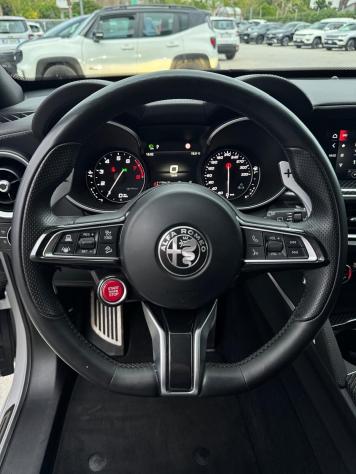 Alfa Romeo Stelvio 2.9 Bi-Turbo V6 510 CV AT8 Quadrifoglio - Foto 8