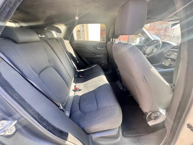 Jaguar F-Pace 2.0 D i4 Prestige AWD My19 - Foto 9