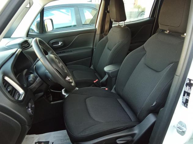 Jeep Renegade 1.6 Mjt 130 CV Longitude - Foto 6