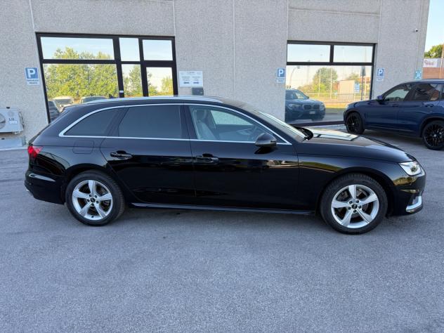 Audi A4 Avant 35 TDI 2.0 163 CV S tronic Business Advanced - Foto 5